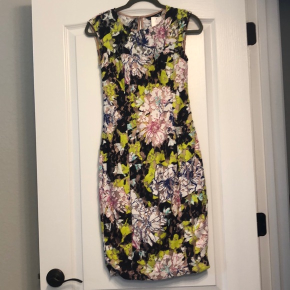 Dress - Picture 1 of 6